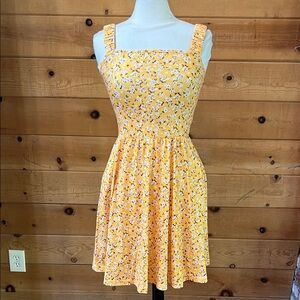HUHOT floral yellow dress NWT